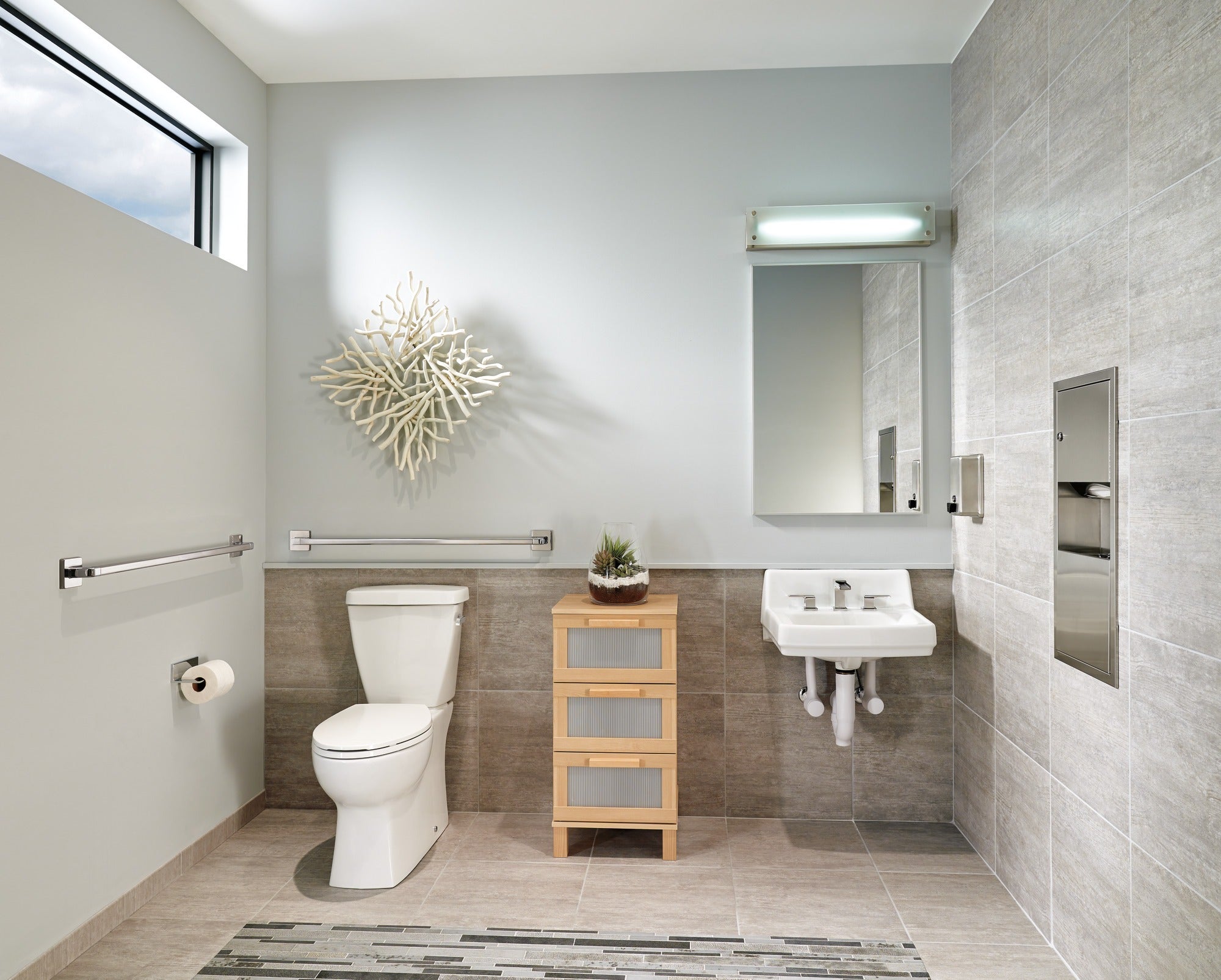 Delta Ara® Two Handle Widespread Channel Bathroom Faucet