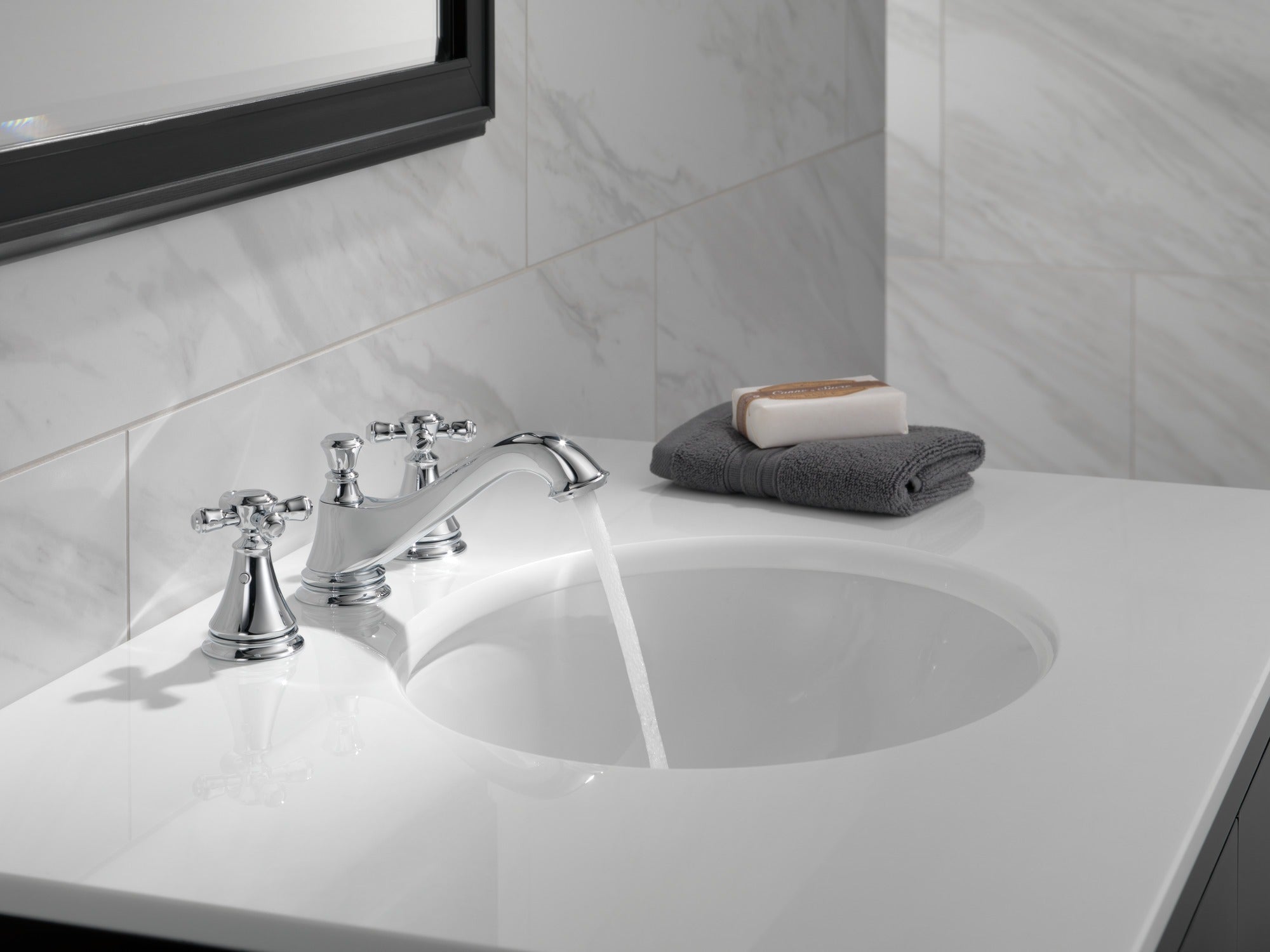 Delta Cassidy® Metal Cross Handle Set - Deck Mount Bathroom & Bidet