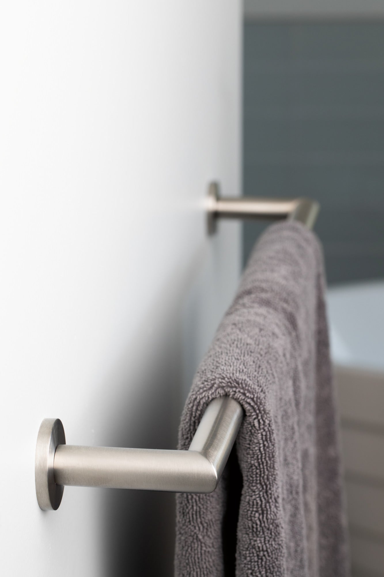 Newport Brass Priya® 24" Towel Bar
