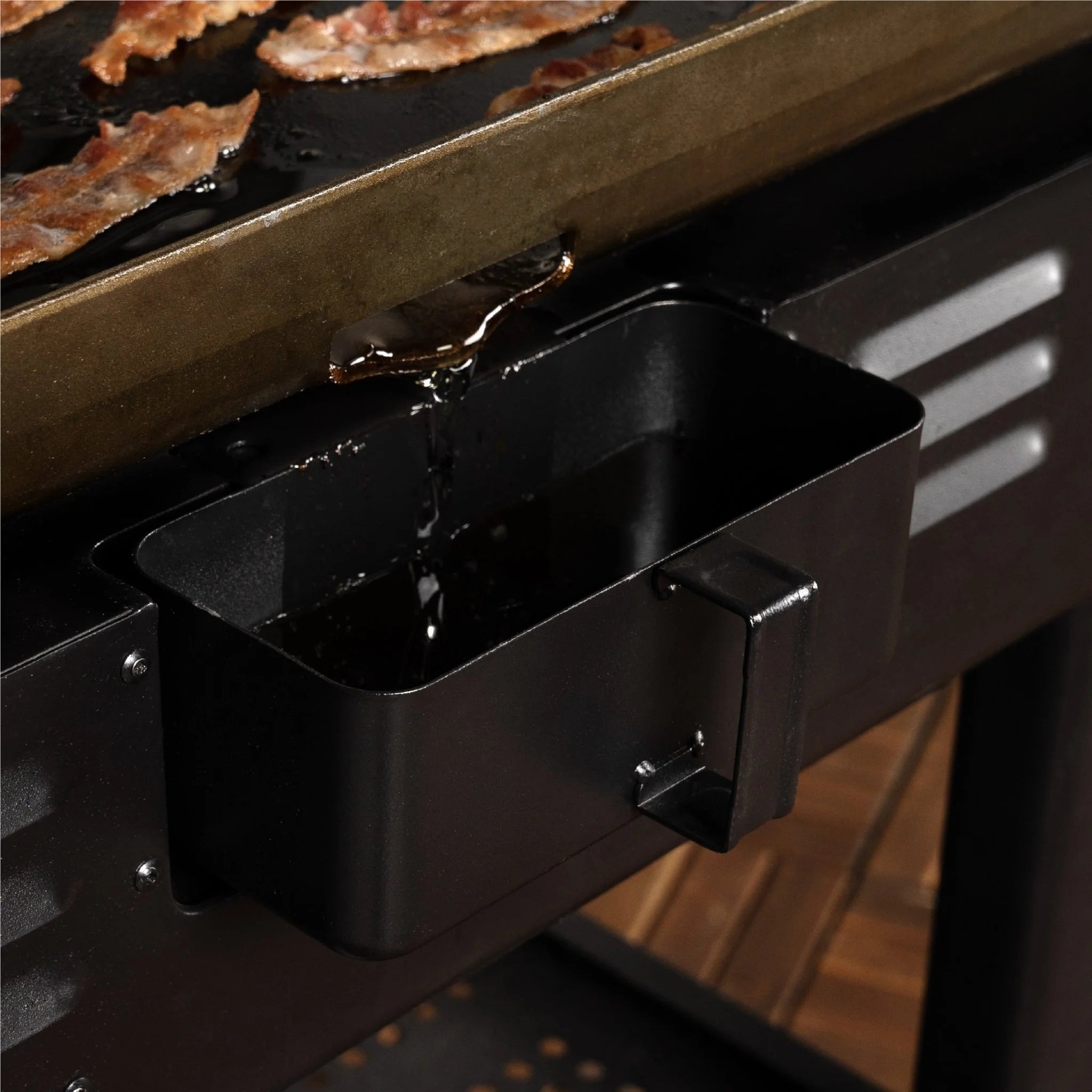 Blackstone Original 36” Omnivore Griddle with Hood – 2322