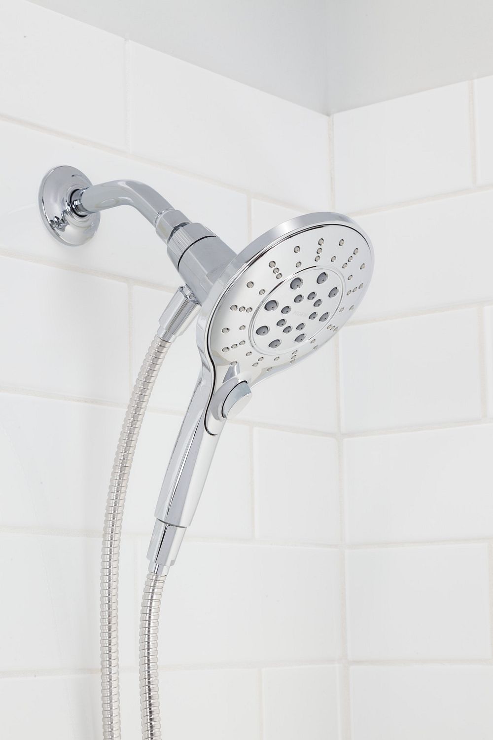 Engage With Magnetix Eco-Performance Handheld Shower
