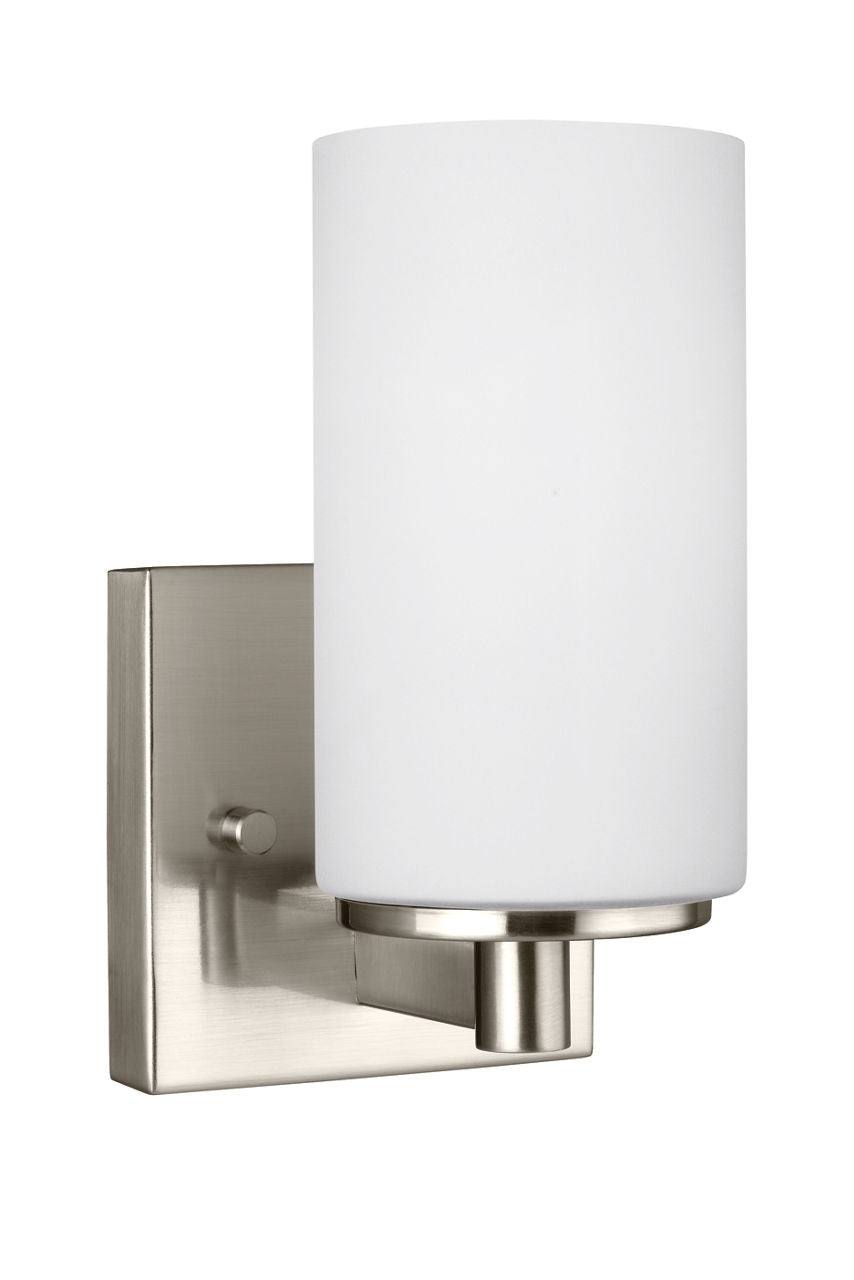 Hettinger 1-Light Bath Sconce
