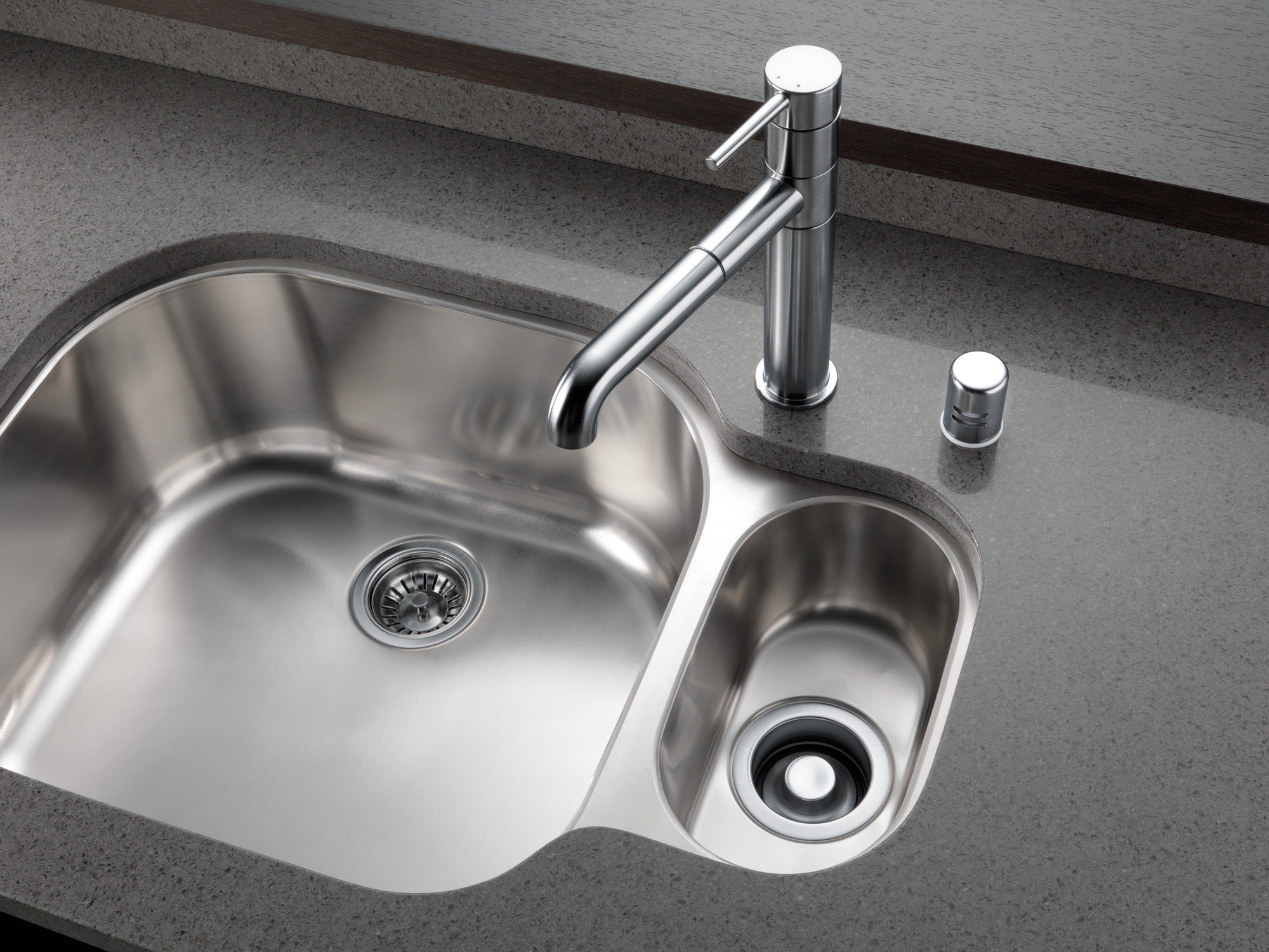 Delta Other Kitchen Sink Flange and Strainer