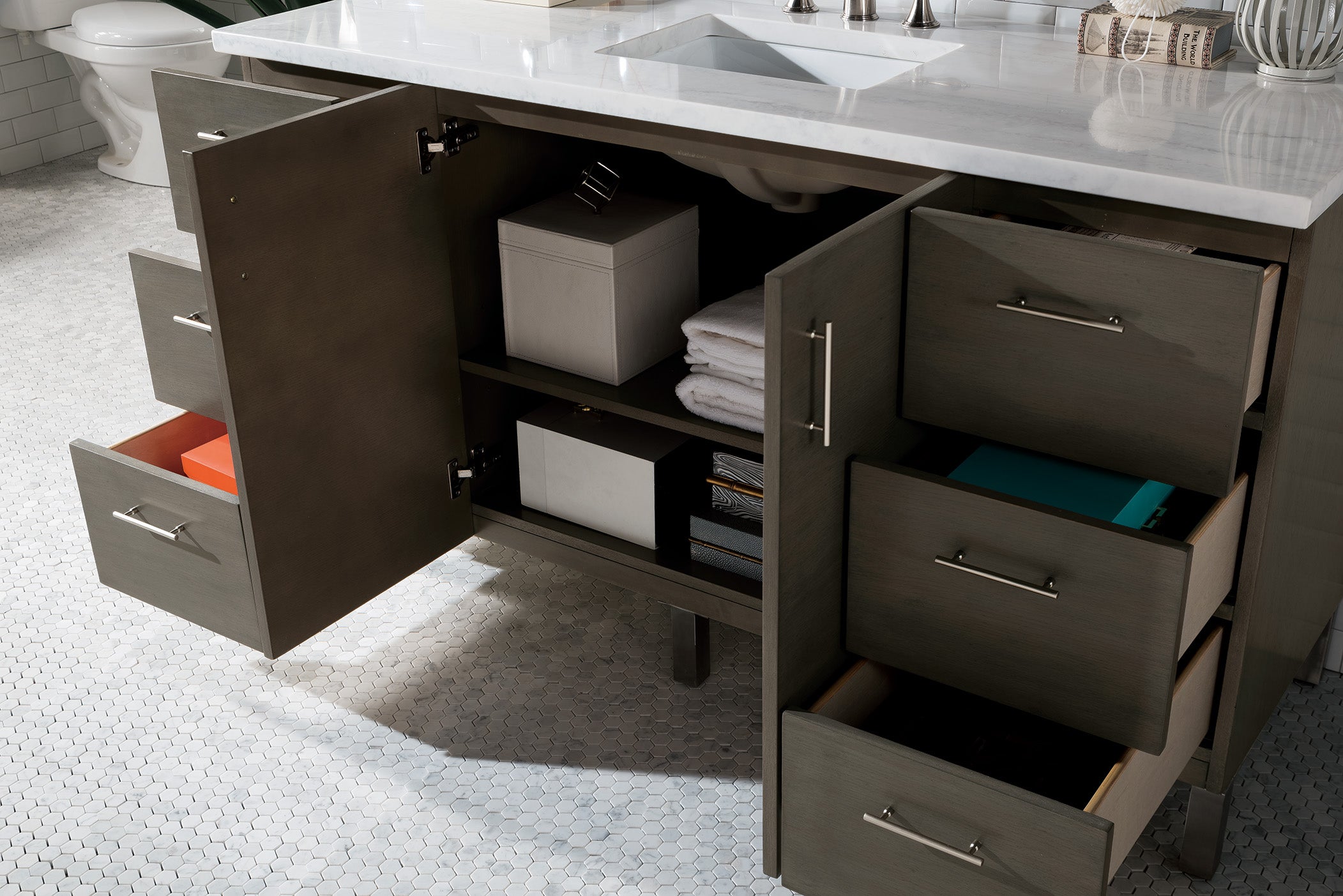 James Martin Metropolitan 60" Single Vanity in Silver Oak with 3cm Countertop