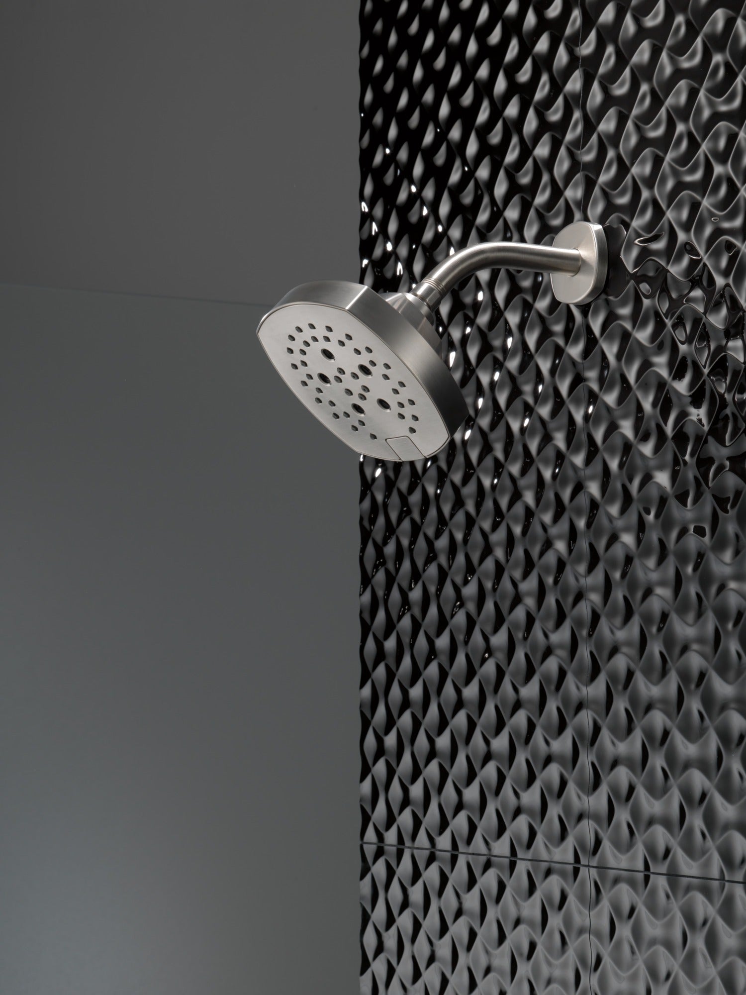 Delta Universal Showering Components H2OKinetic® 5-Setting Shower Head