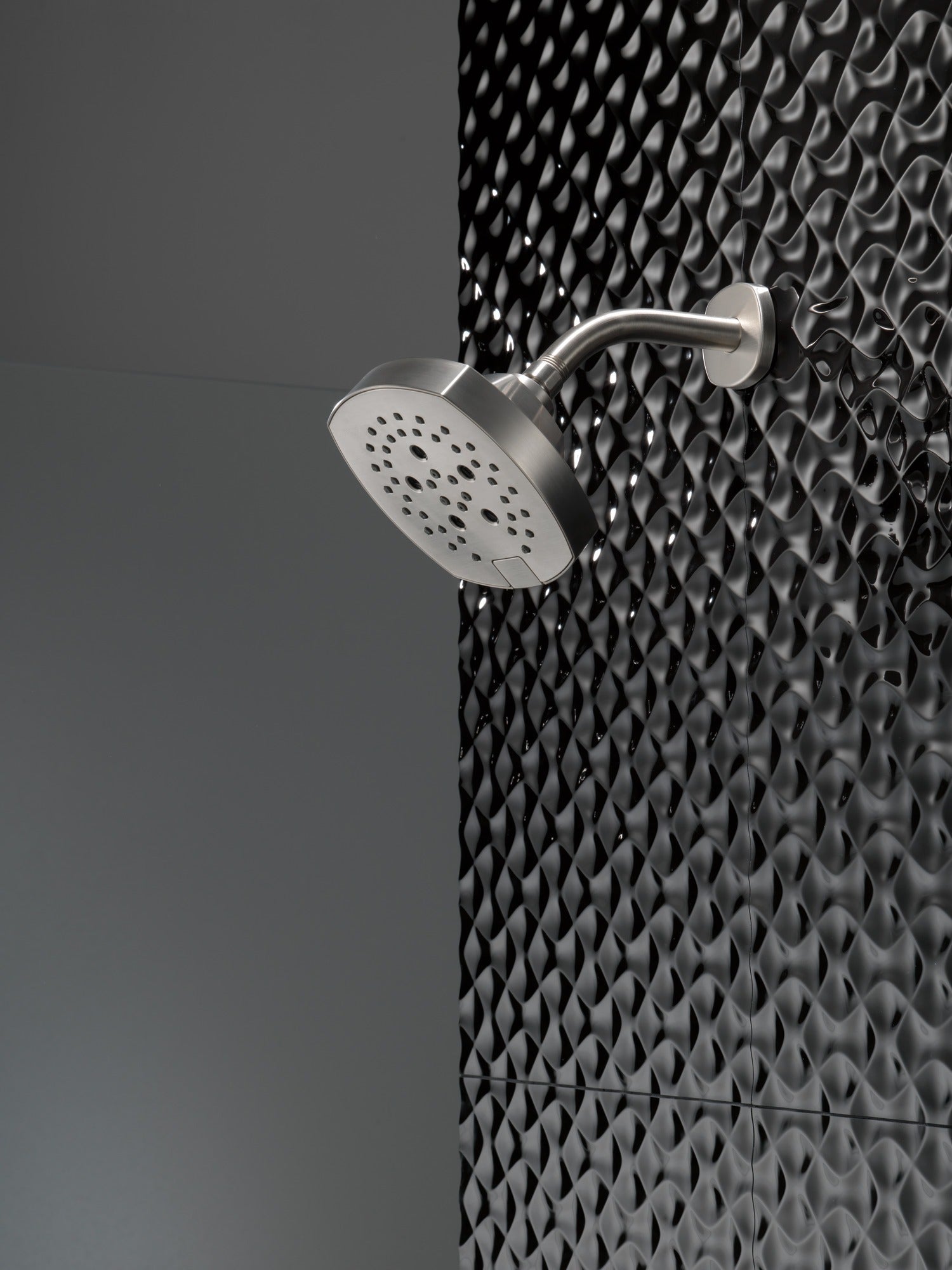 Delta Universal Showering Components H2OKinetic® 5-Setting Shower Head