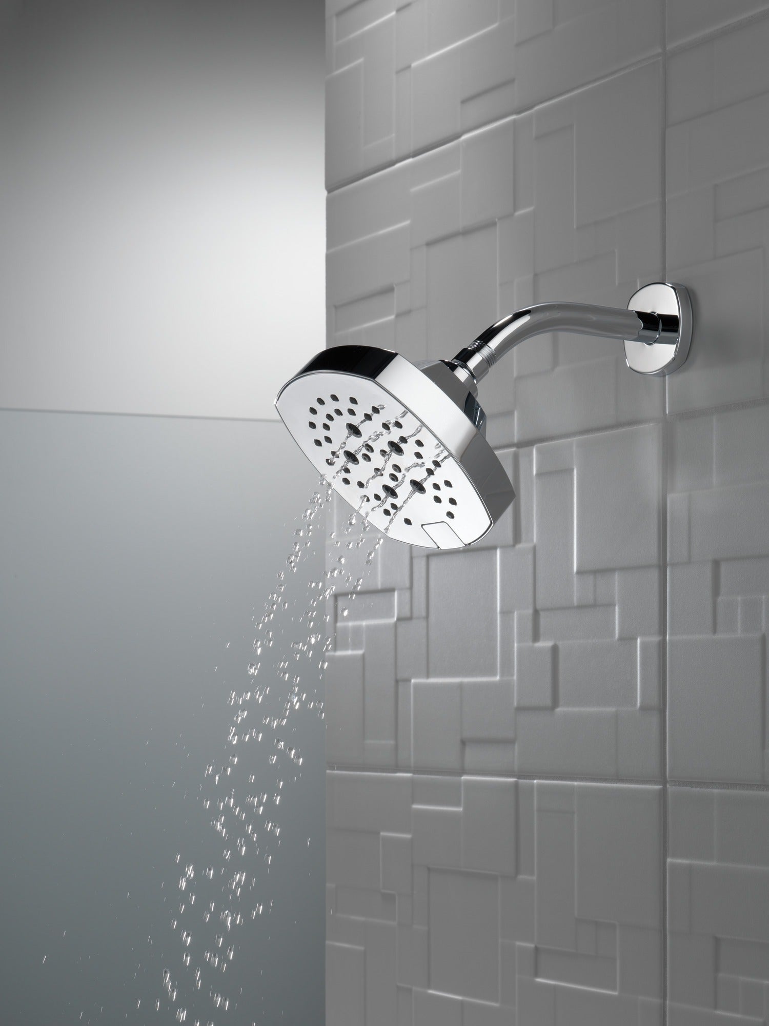 Delta Universal Showering Components H2OKinetic® 5-Setting Shower Head
