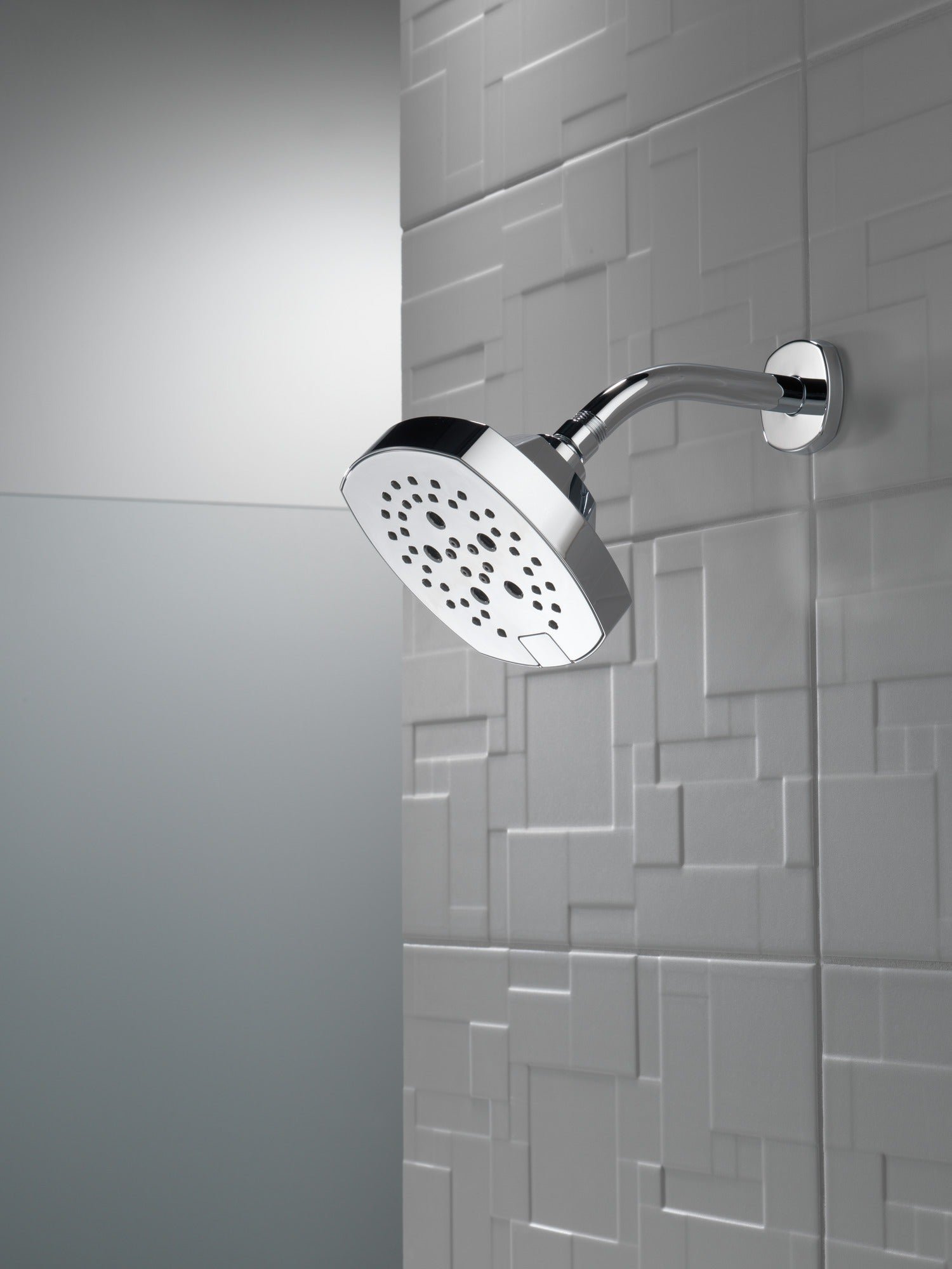 Delta Universal Showering Components H2OKinetic® 5-Setting Shower Head