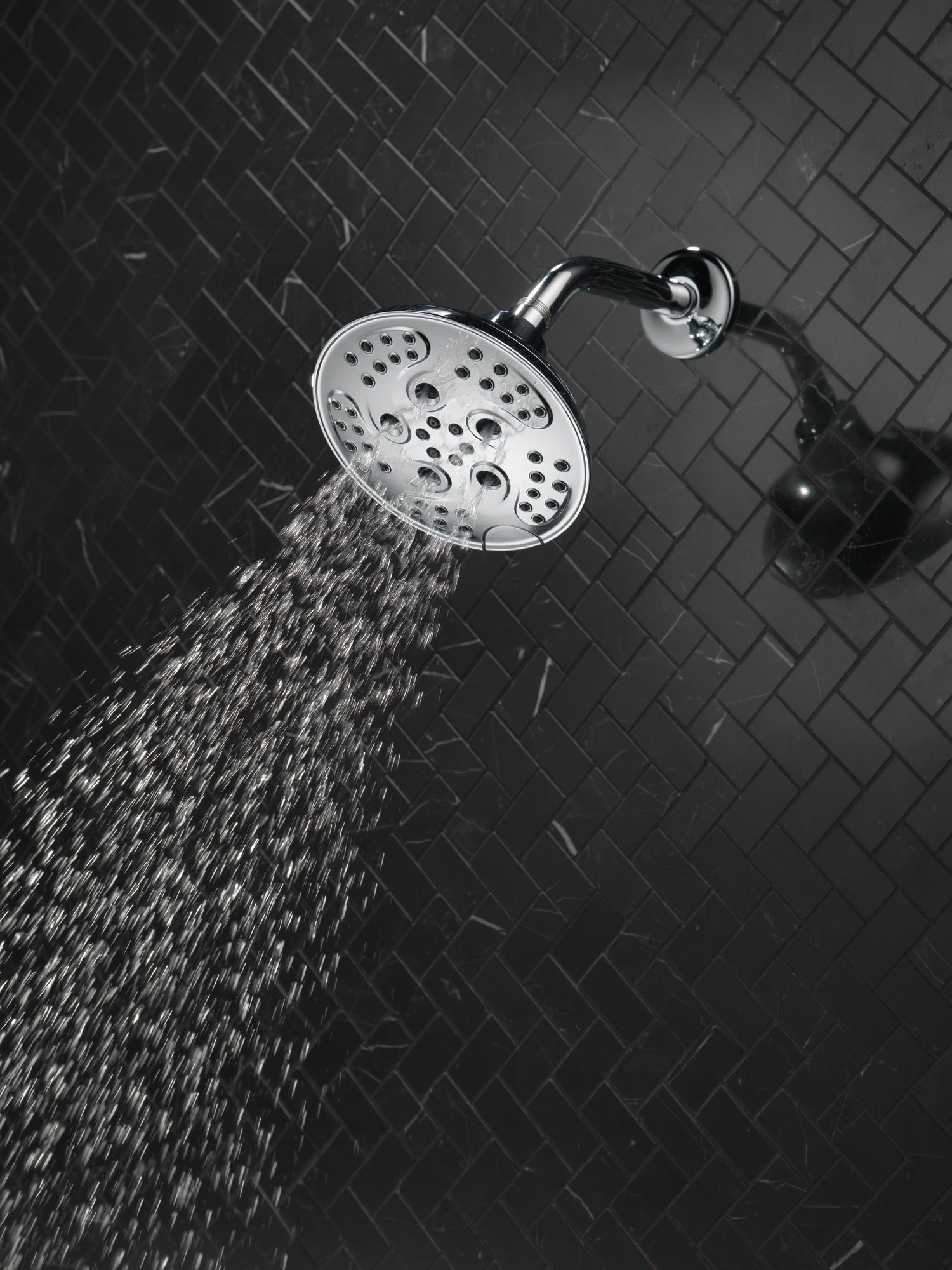 Delta Universal Showering Components H2OKinetic® 5-Setting Transitional Raincan Shower Head