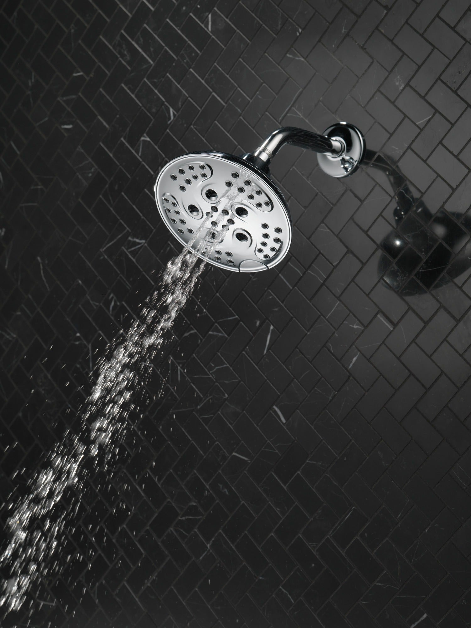 Delta Universal Showering Components H2OKinetic® 5-Setting Transitional Raincan Shower Head