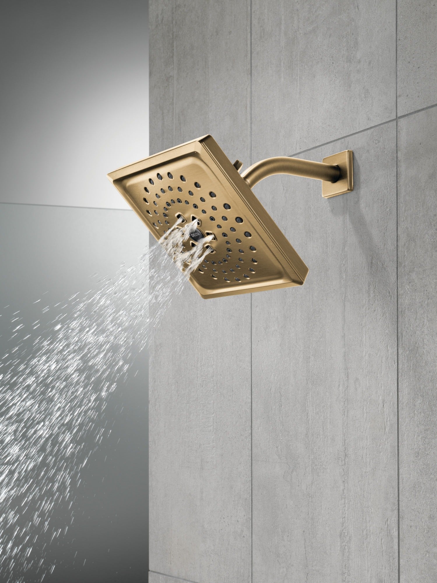 Delta Universal Showering Components H2OKinetic® 3-Setting Raincan Shower Head (Recertified)