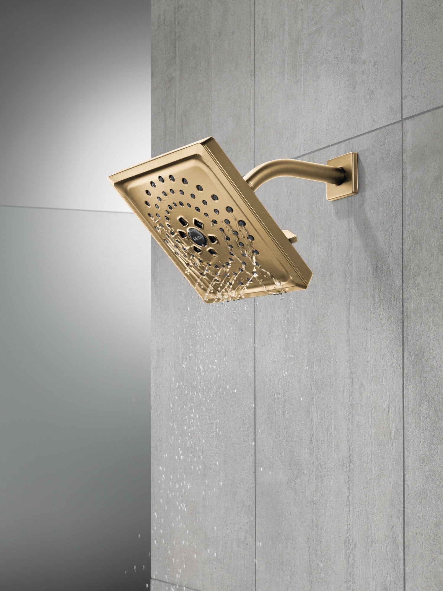 Delta Universal Showering Components H2OKinetic® 3-Setting Raincan Shower Head (Recertified)