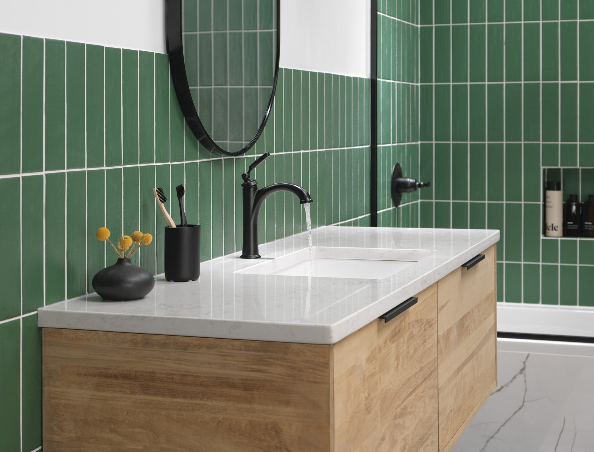 Delta Woodhurst™ Tub & Shower Trim