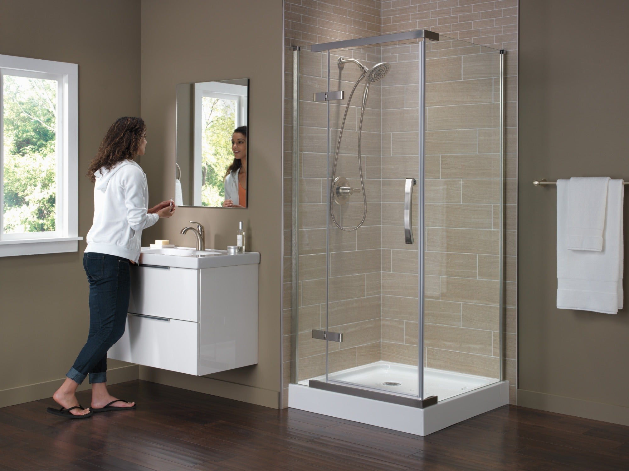 Delta Lahara® Robe Hook