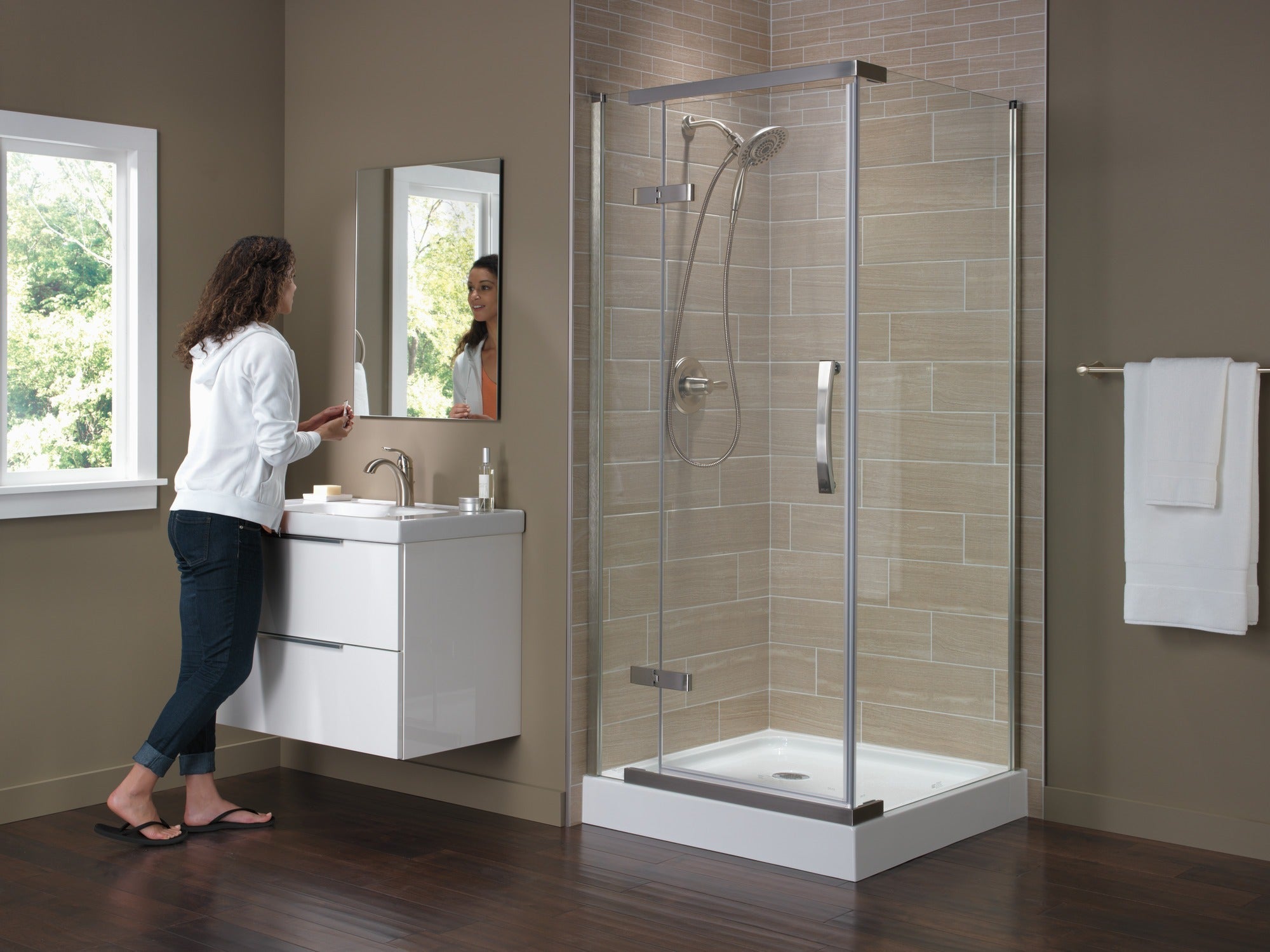 Delta Lahara® 24" Towel Bar