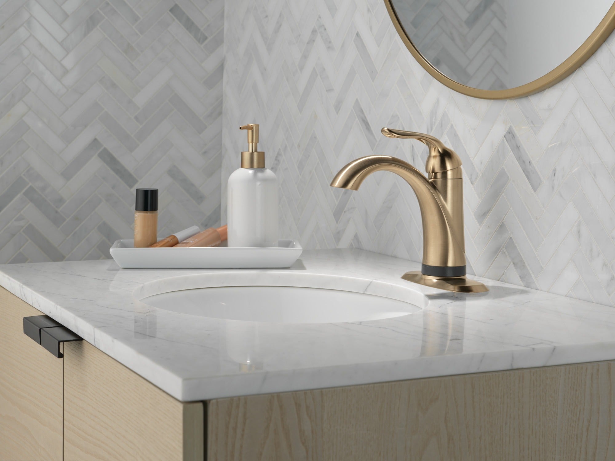 Delta Lahara® Touch2O® Bathroom Faucet with Touchless Technology
