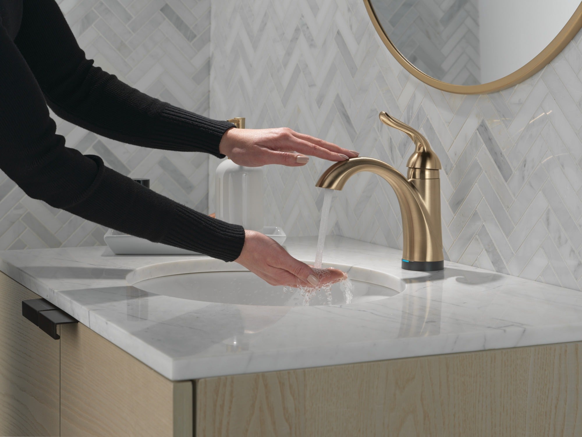 Delta Lahara® Touch2O® Bathroom Faucet with Touchless Technology