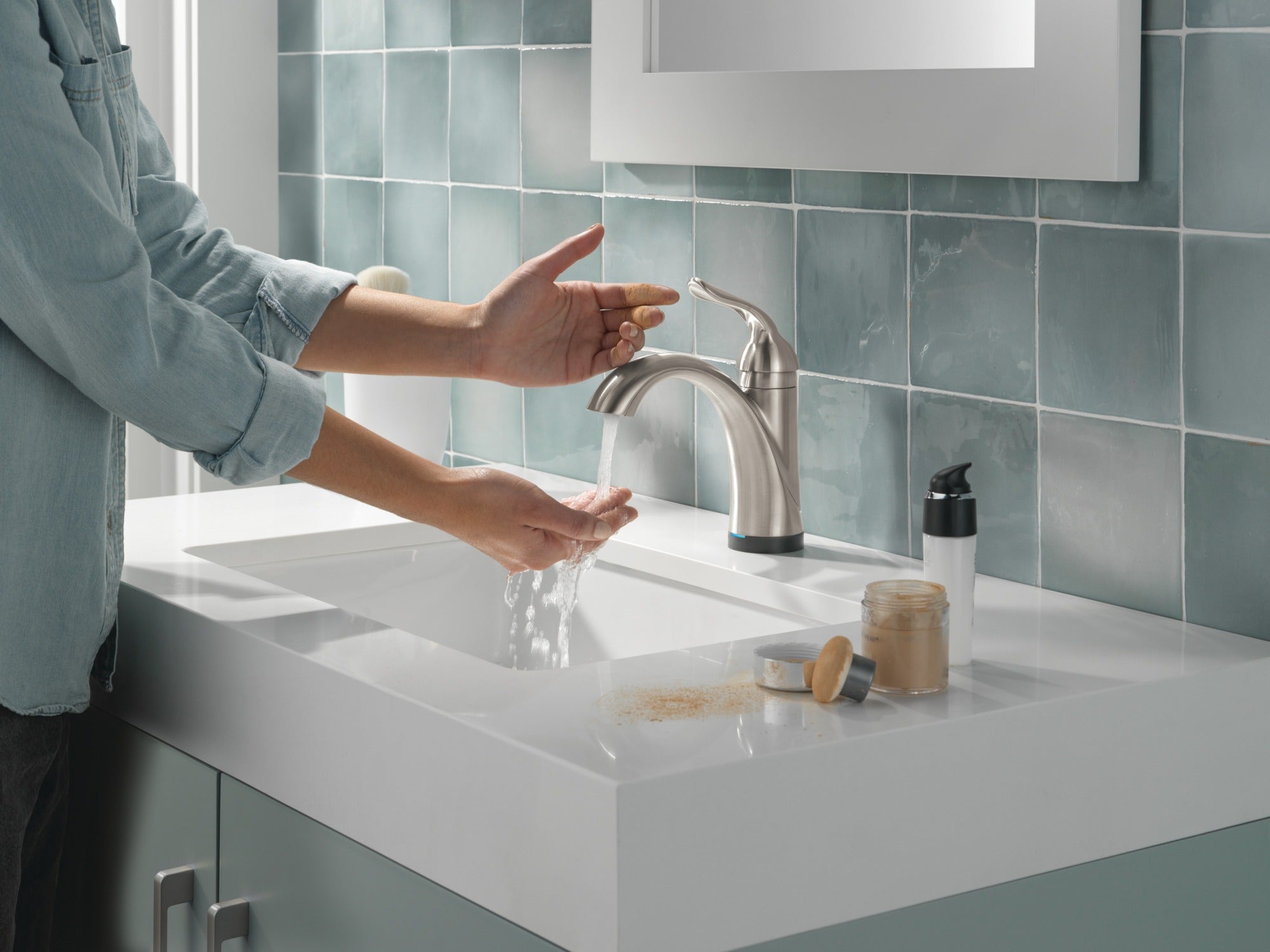 Delta Lahara® Touch2O® Bathroom Faucet with Touchless Technology