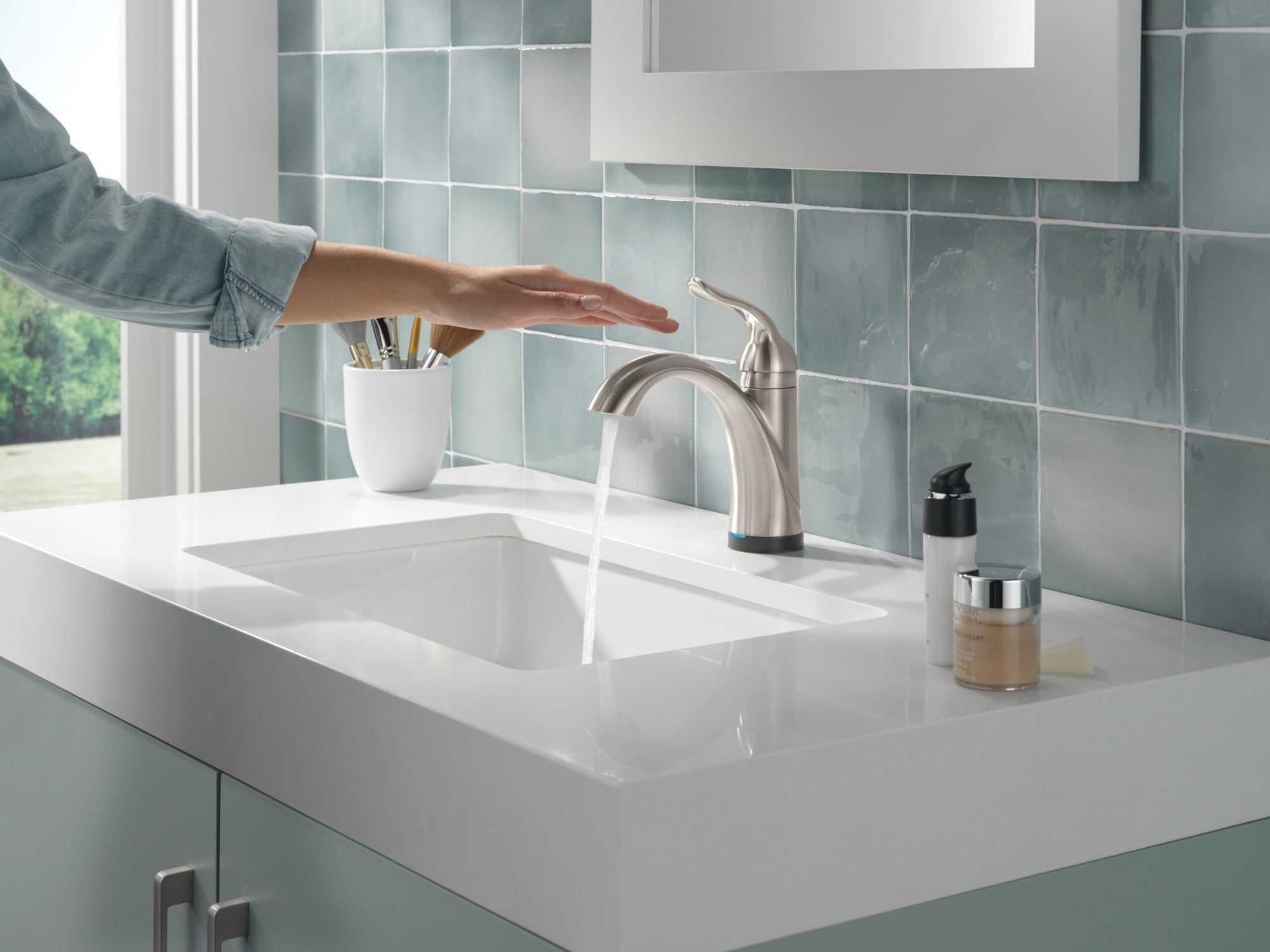 Delta Lahara® Touch2O® Bathroom Faucet with Touchless Technology