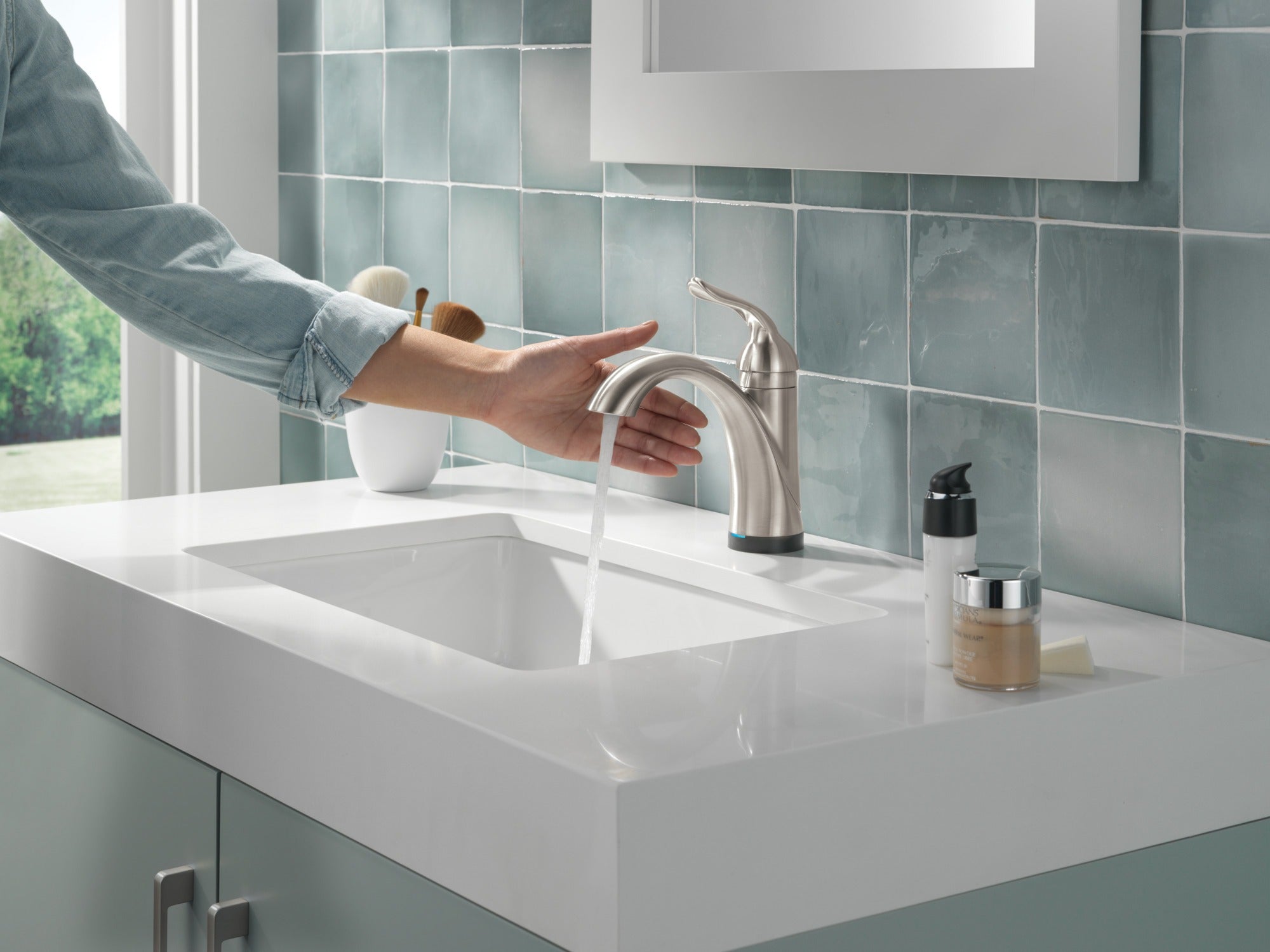 Delta Lahara® Touch2O® Bathroom Faucet with Touchless Technology