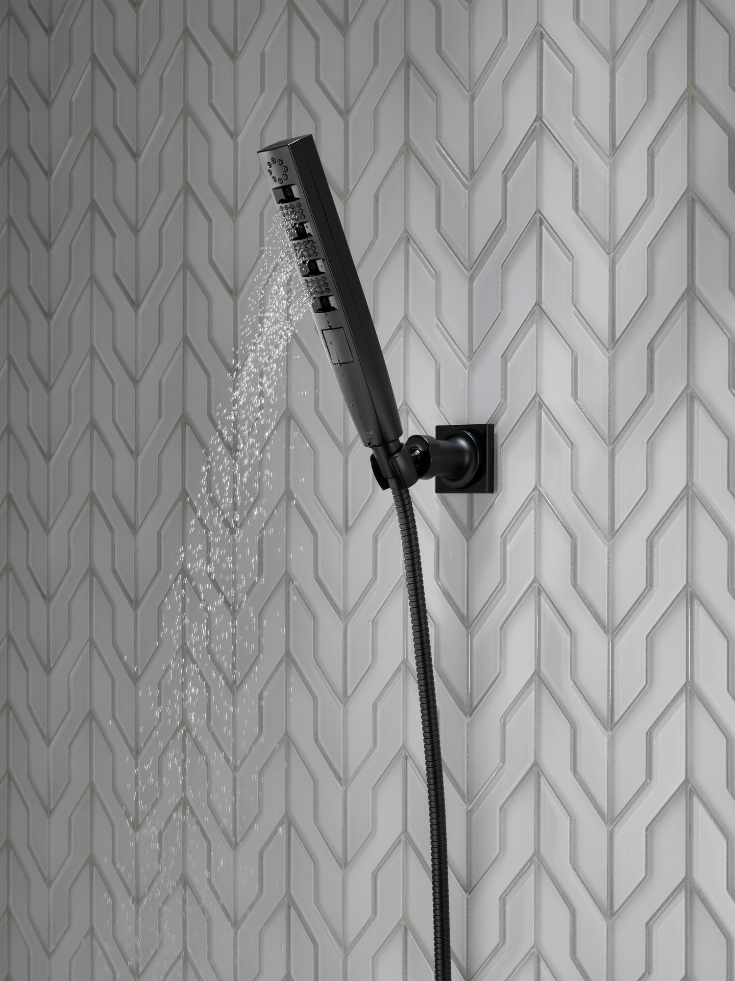 Delta Universal Showering Components H2OKinetic® 4-Setting Wall Mount Hand Shower