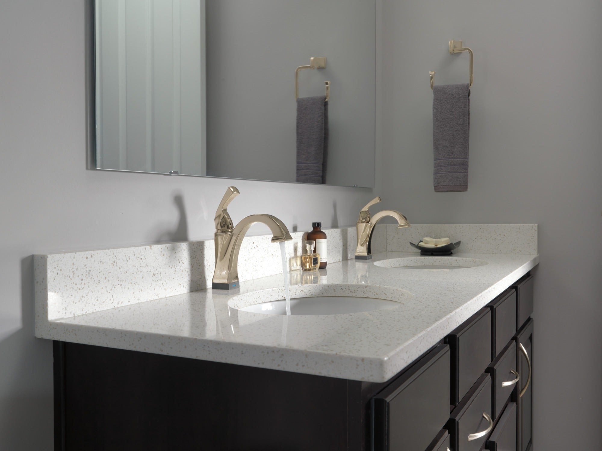 Delta Dryden™ Towel Ring