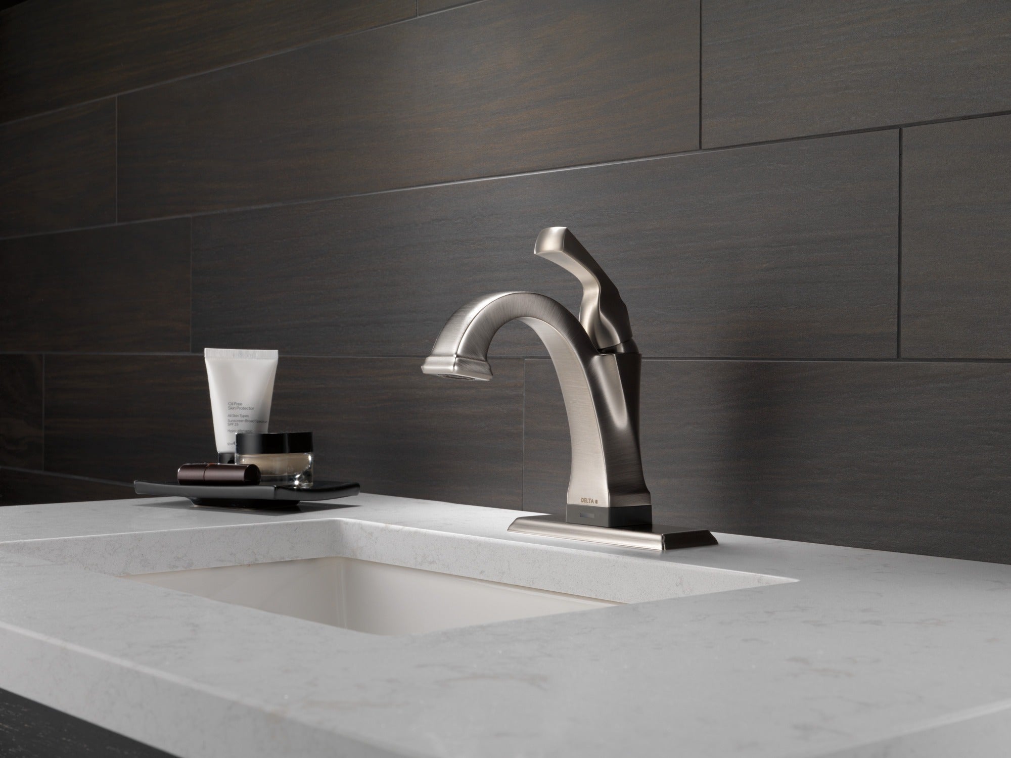 Delta Dryden™ Touch2O® Bathroom Faucet with Touchless Technology