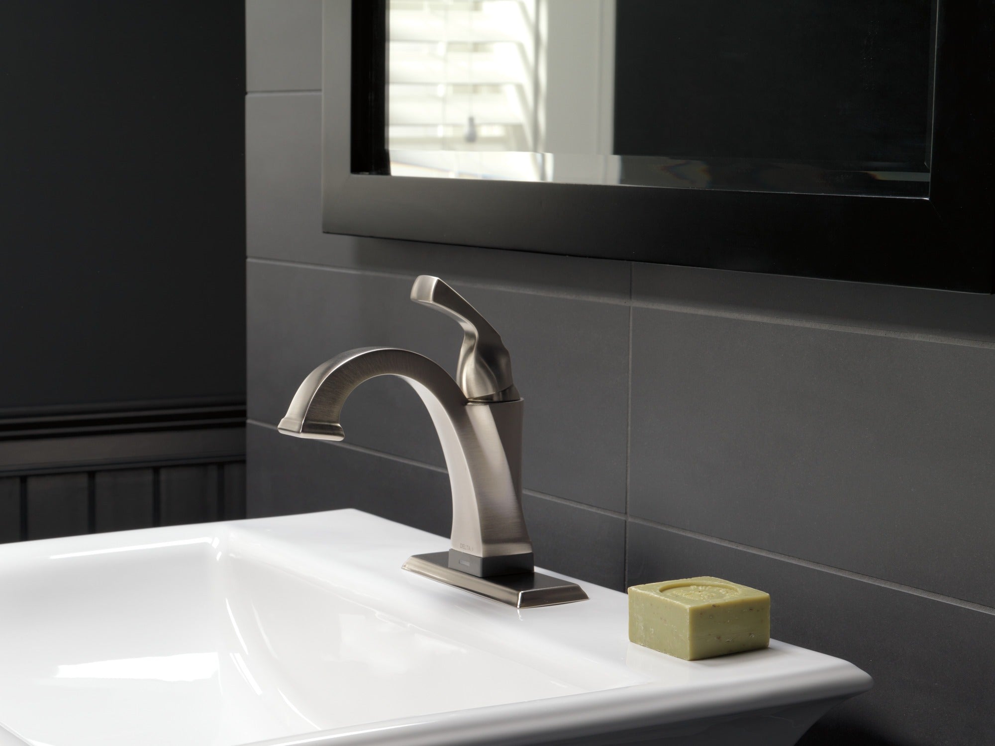 Delta Dryden™ Touch2O® Bathroom Faucet with Touchless Technology