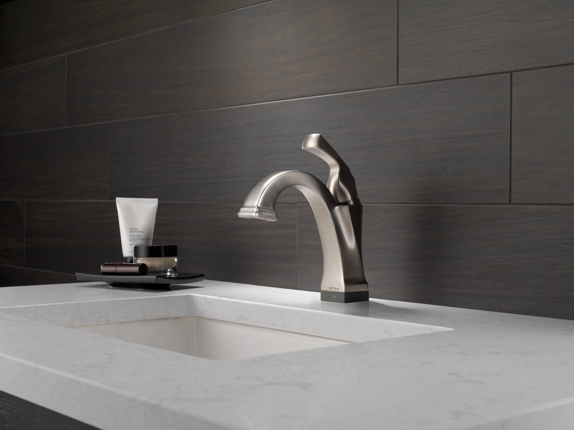 Delta Dryden™ Touch2O® Bathroom Faucet with Touchless Technology