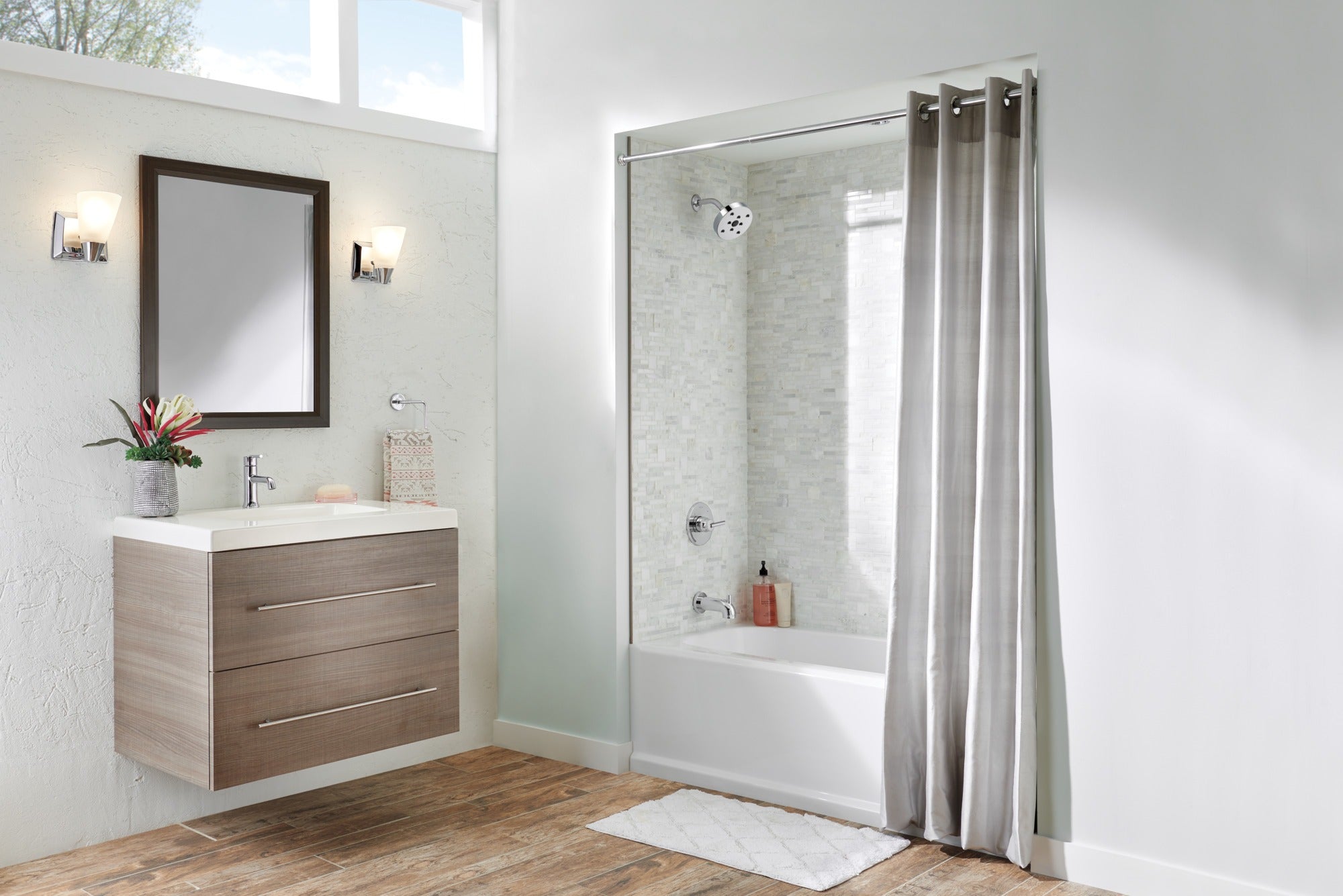 Delta Trinsic® Towel Ring