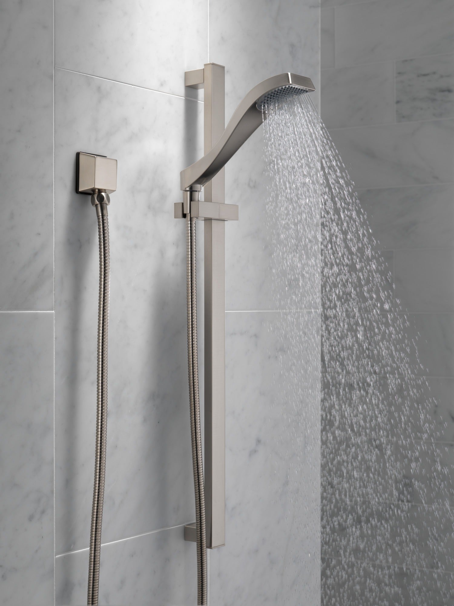 Delta Dryden™ Premium Single-Setting Slide Bar Hand Shower