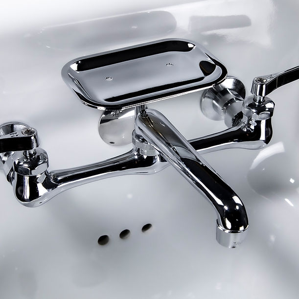 Victorian Collection Sink Faucet With Hole Cover