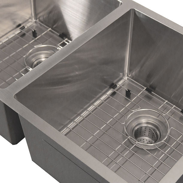 Nantucket SR3219-DE-16 - 32" Pro Series 50/50 Off Set Double Bowl Undermount Small Radius Kitchen Sink