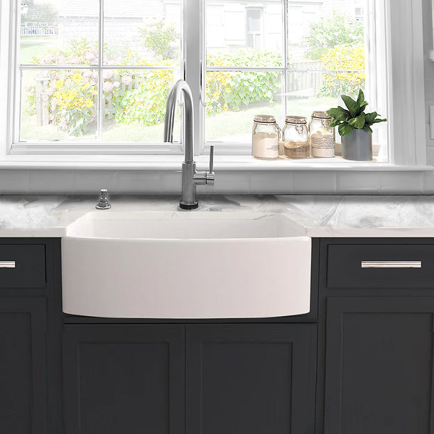 Nantucket Italian Made Fine Fireclay Curved Apron Farmer Sink in White