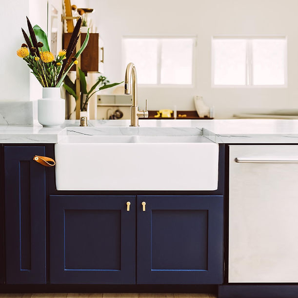 Nantucket 33" Double Bowl Farmhouse Fireclay Kitchen Sink