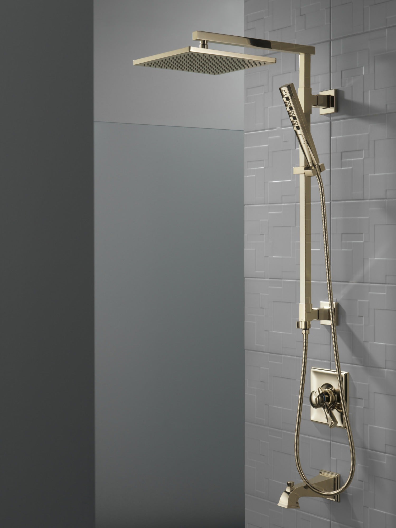 Delta Dryden™ Tub Spout - Pull-Up Diverter