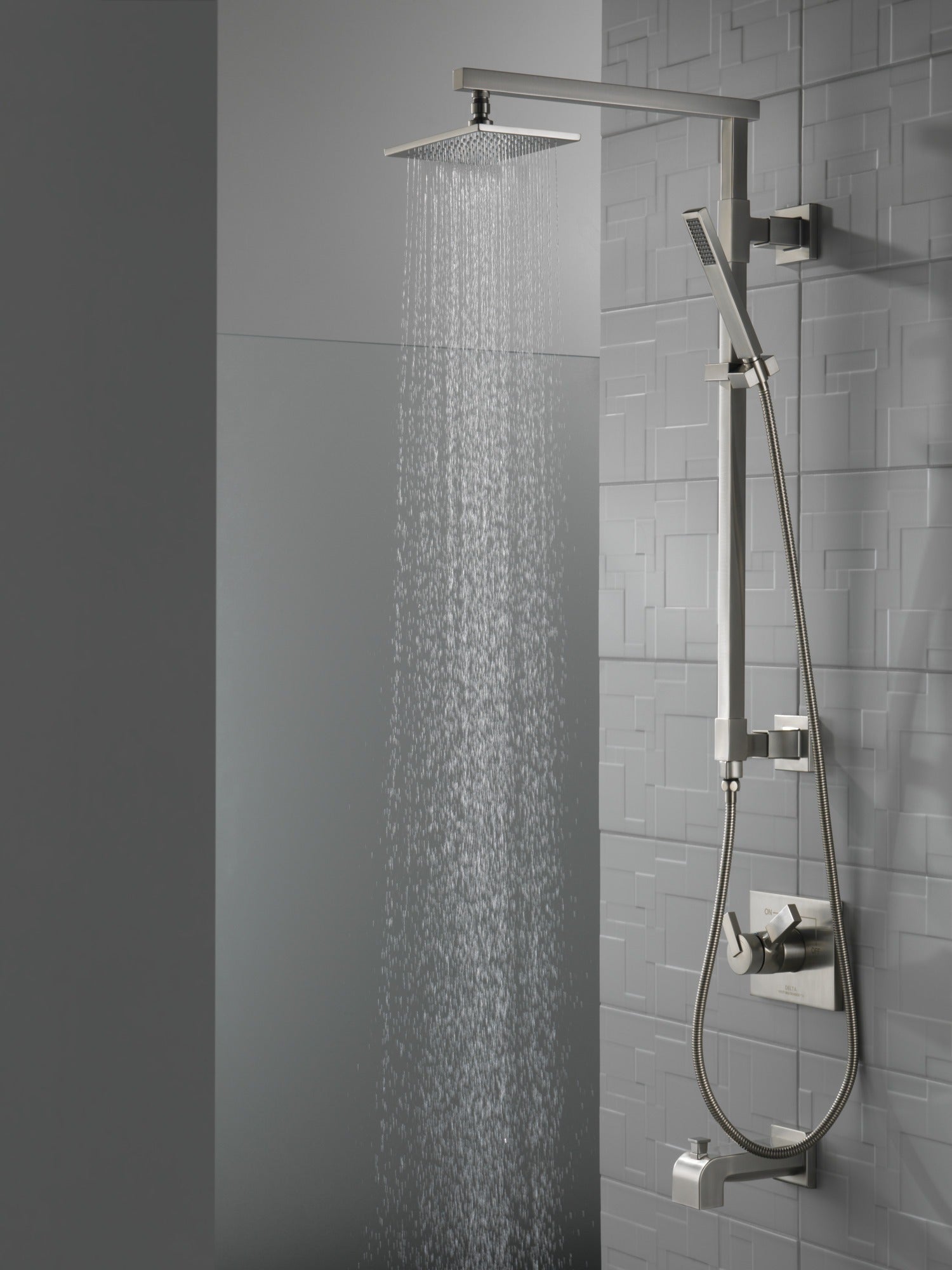Delta Urban Arzo Tub Spout - Pull-Up Diverter
