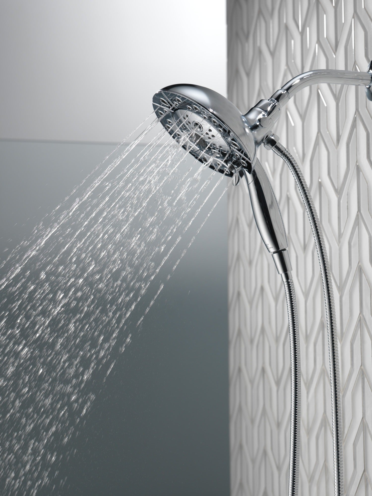 Delta Universal Showering Components H2Okinetic® In2ition® 5-Setting Two-In-One Shower