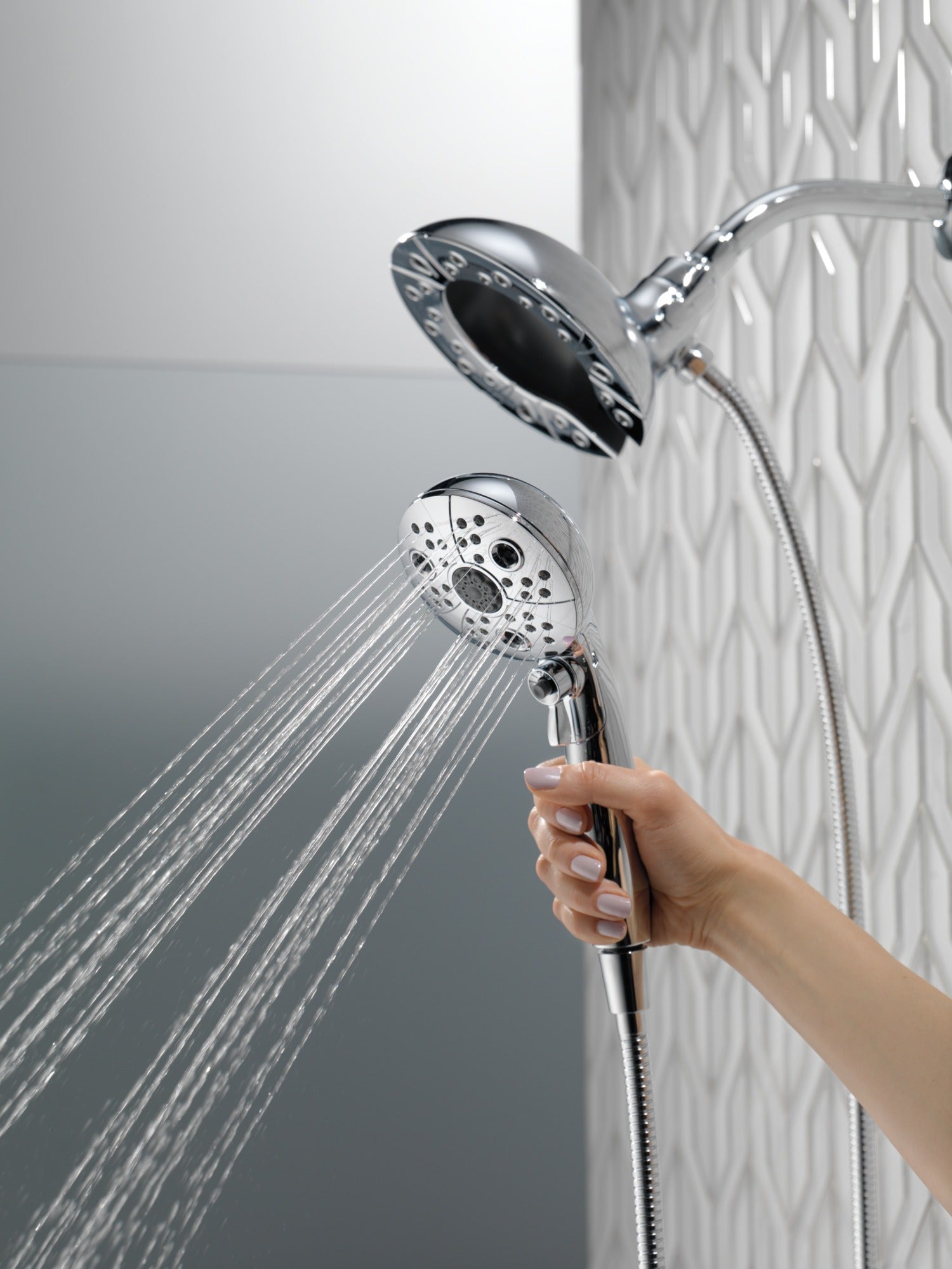 Delta Universal Showering Components H2Okinetic® In2ition® 5-Setting Two-In-One Shower