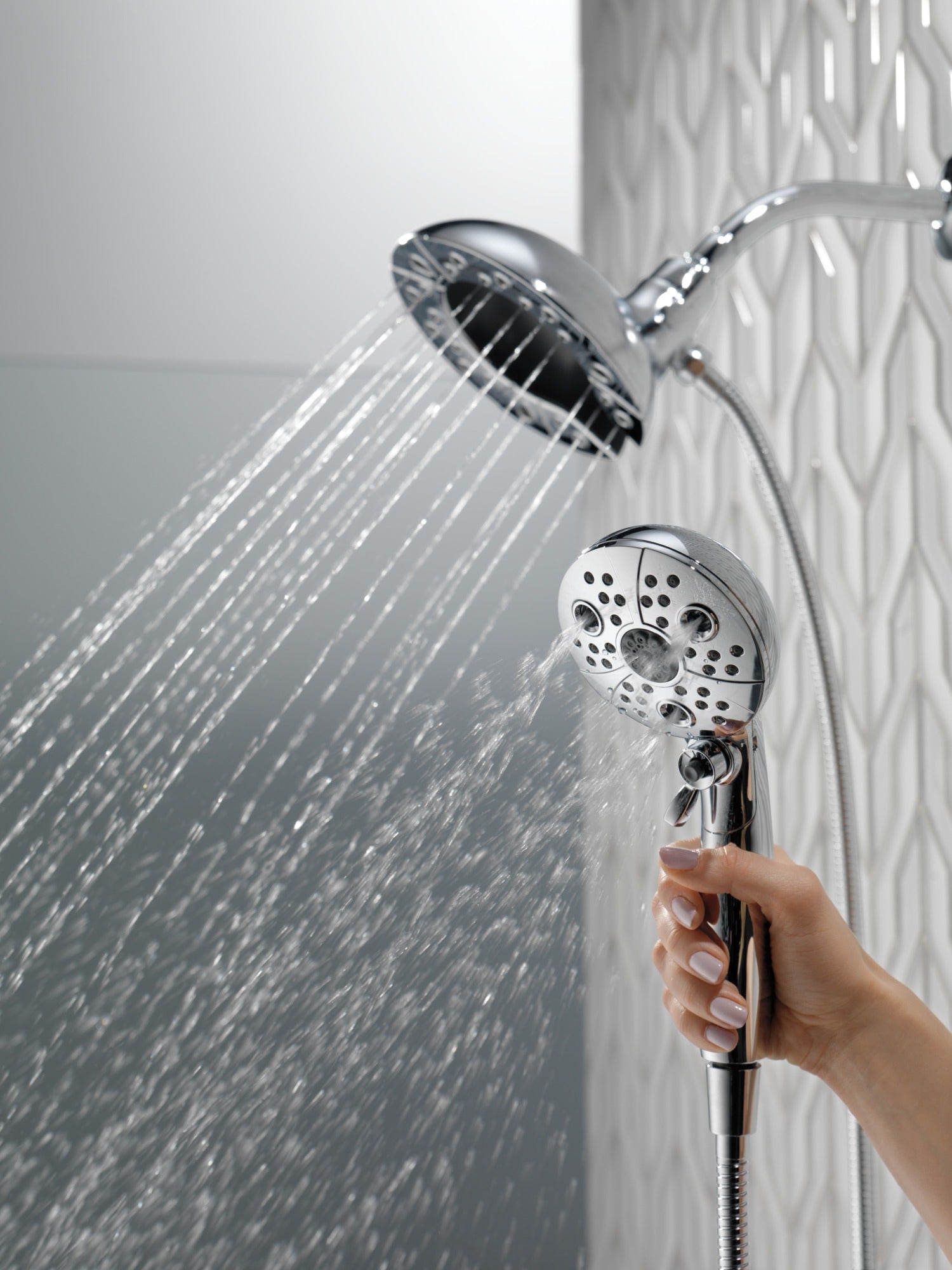 Delta Universal Showering Components H2Okinetic® In2ition® 5-Setting Two-In-One Shower