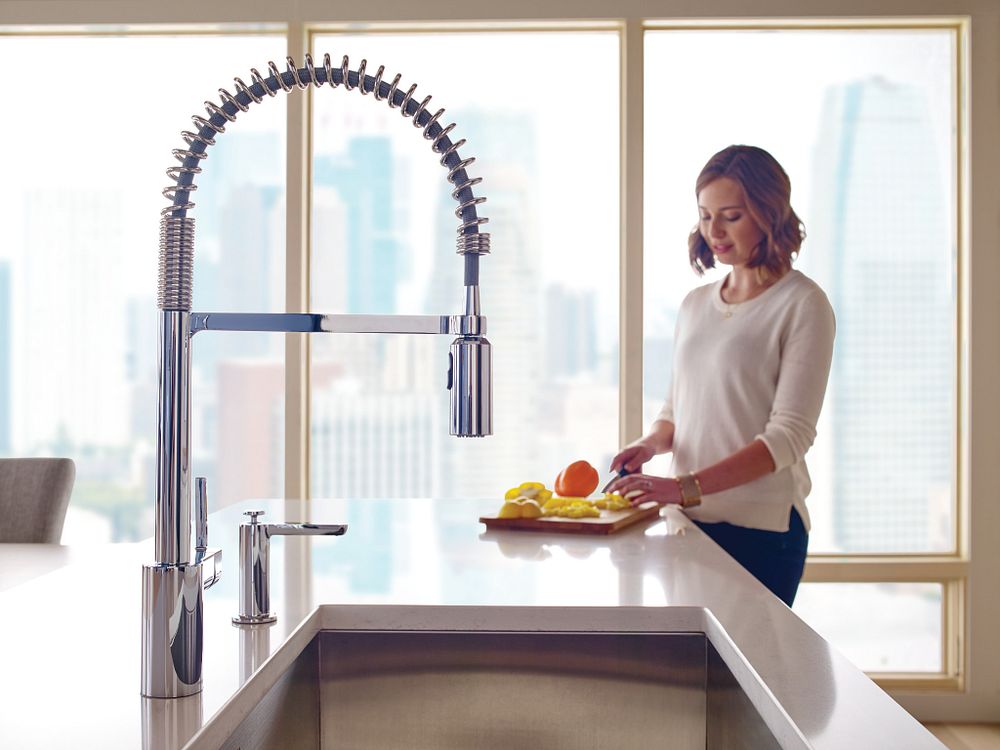 Align One-Handle Pre-Rinse Spring Pulldown Kitchen Faucet