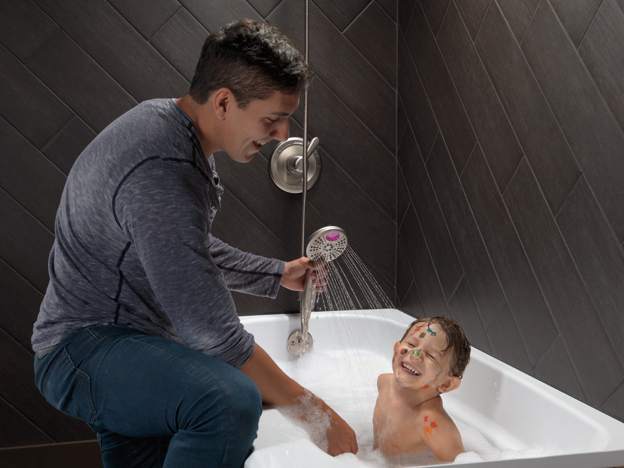 Delta Lahara® Tub Spout - Pull-Up Diverter
