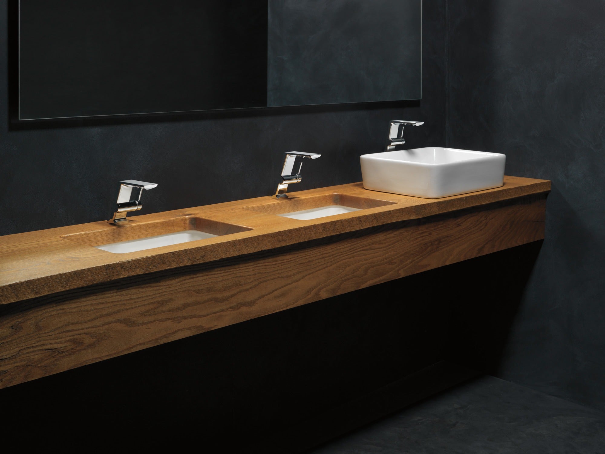 Delta Pivotal® Single Handle Vessel Bathroom Faucet