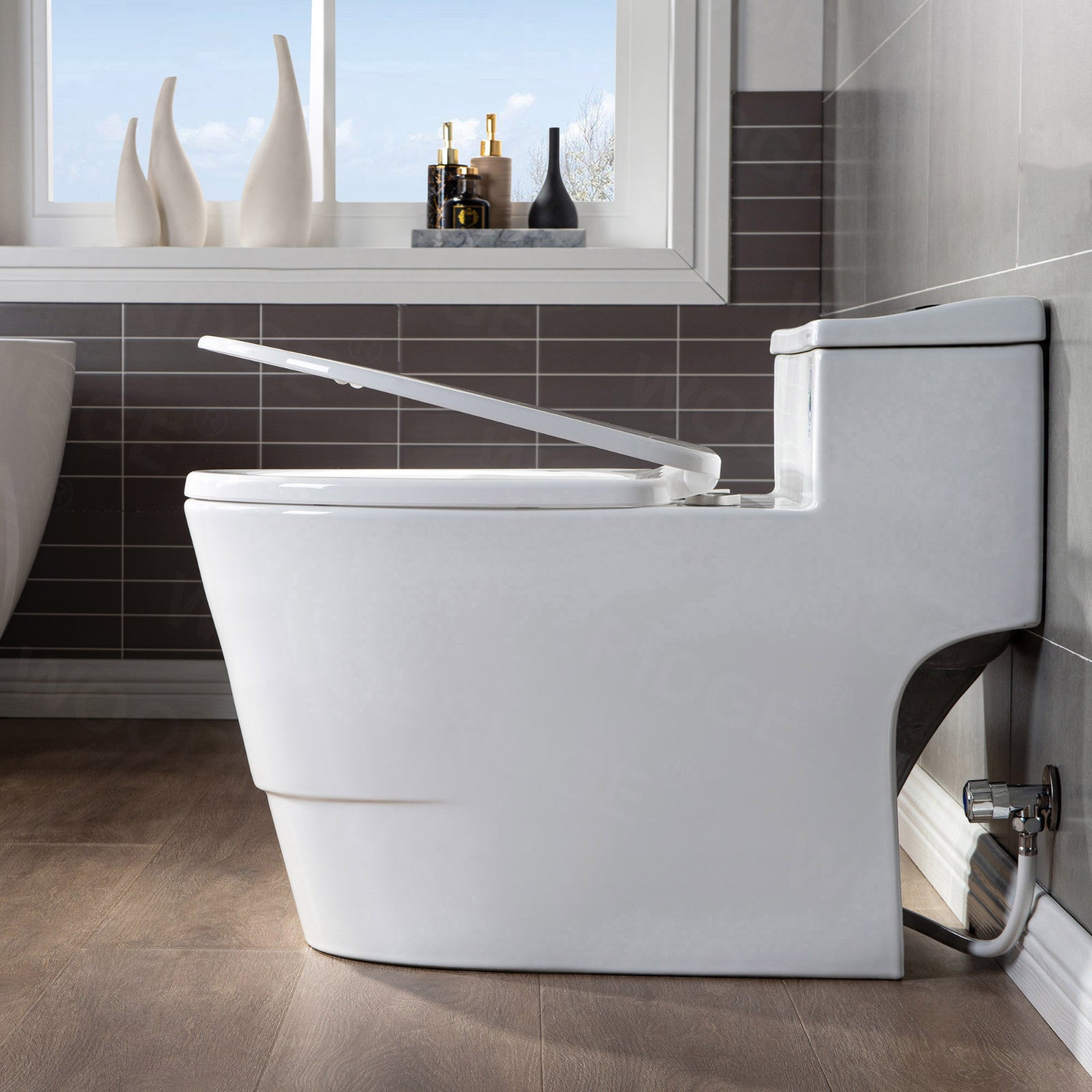 WOODBRIDGE T-0018 / B-0735 Dual Flush Elongated One-Piece Toilet with Soft Close Seat