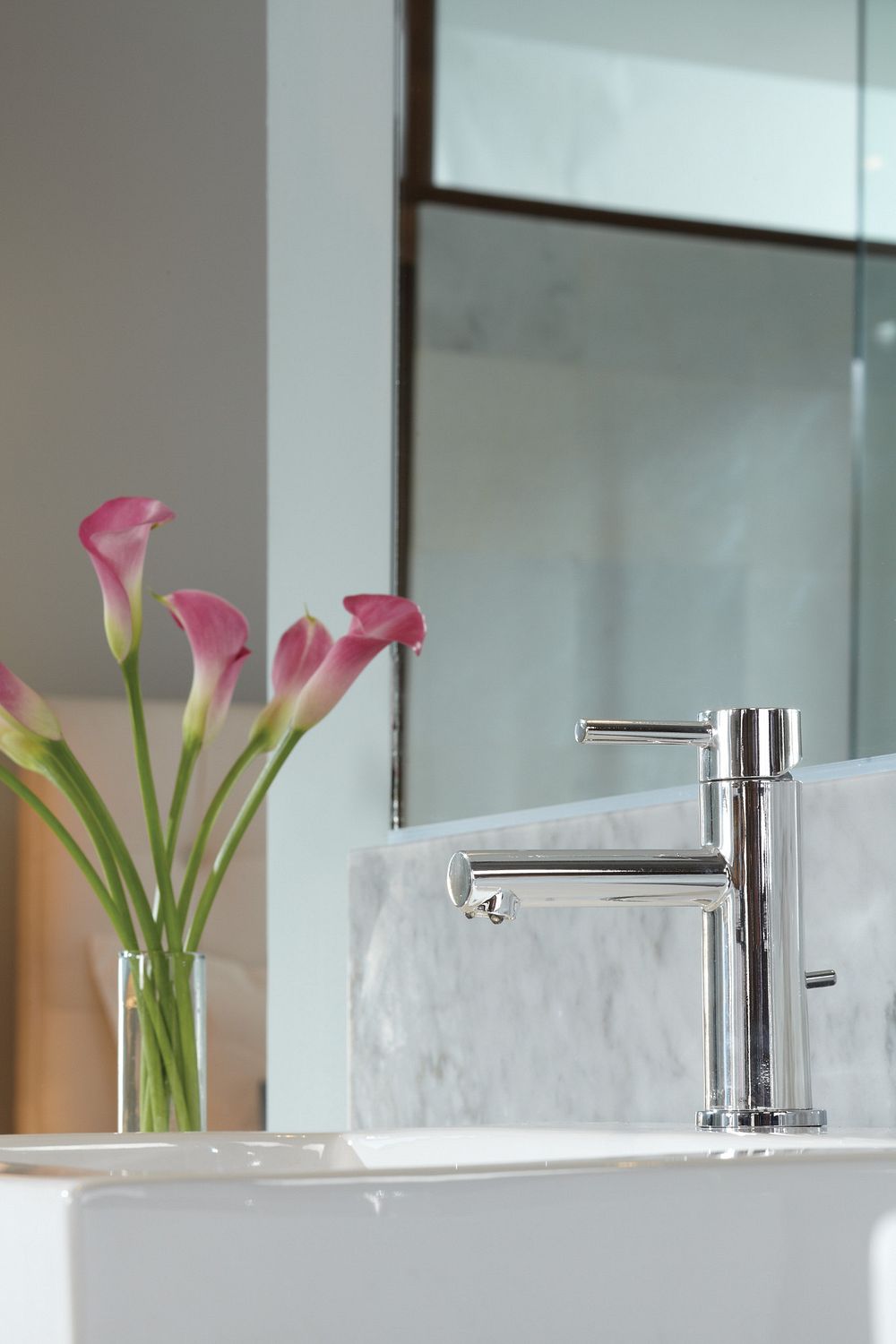 Align One-handle Bathroom Sink Faucet