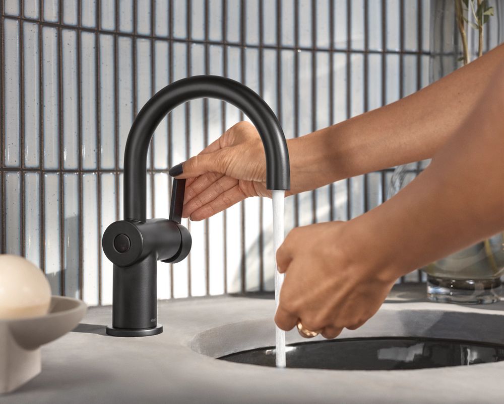 Cia MotionSense One-Handle Touchless Bathroom Faucet