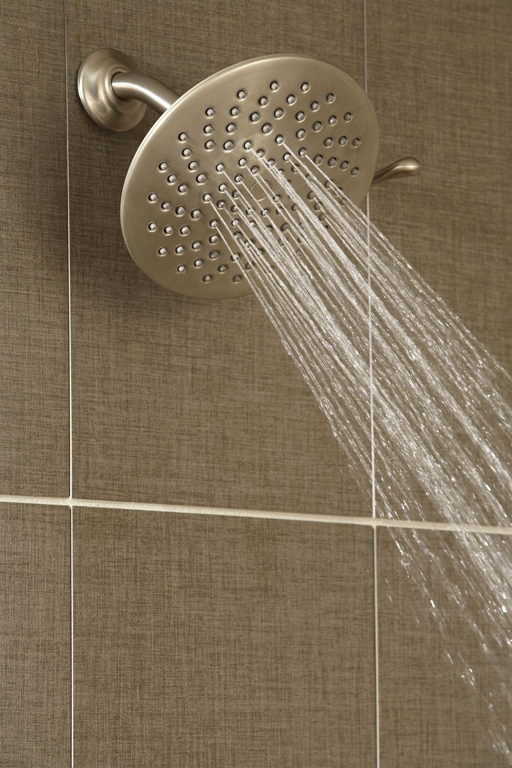 Velocity Moen Two-Function 8" Diameter Spray Head Rainshower