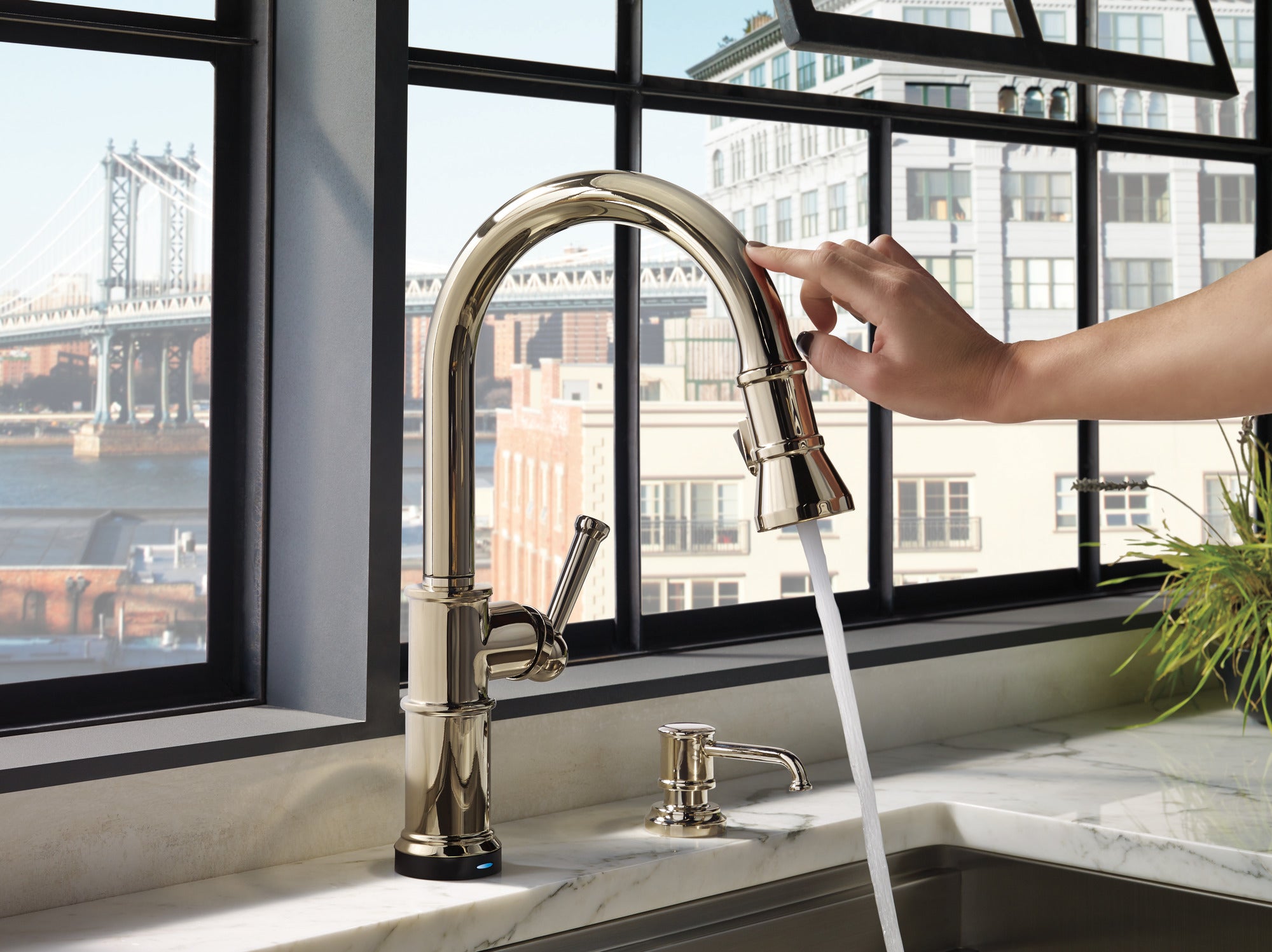 Brizo Artesso® SmartTouch® Pull-Down Kitchen Faucet