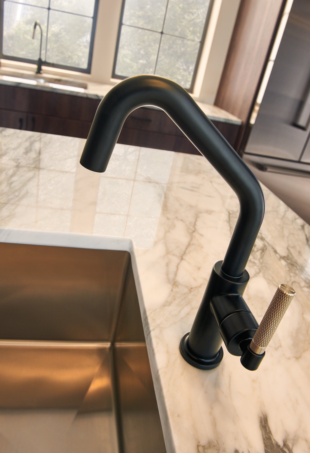 Brizo Litze® SmartTouch® Pull-Down Kitchen Faucet with Angled Spout and ...