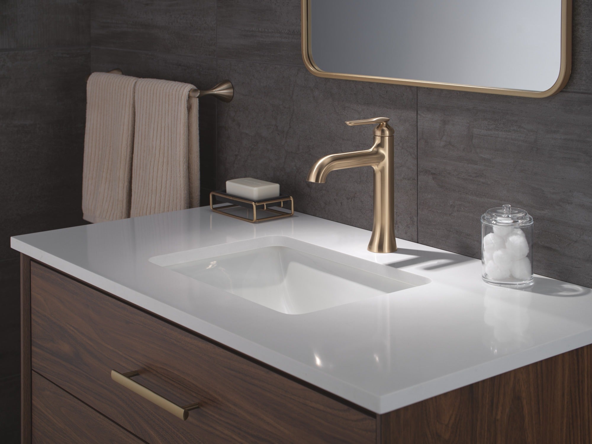 Delta Bonacci™ Single Handle Mid-Height Bathroom Faucet